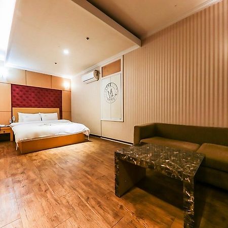 Coco Hotel Τσεονγκού Εξωτερικό φωτογραφία
